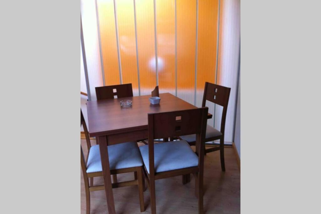 Apartamentosarturo Llanes Laplaza Atico Centrico Kültér fotó