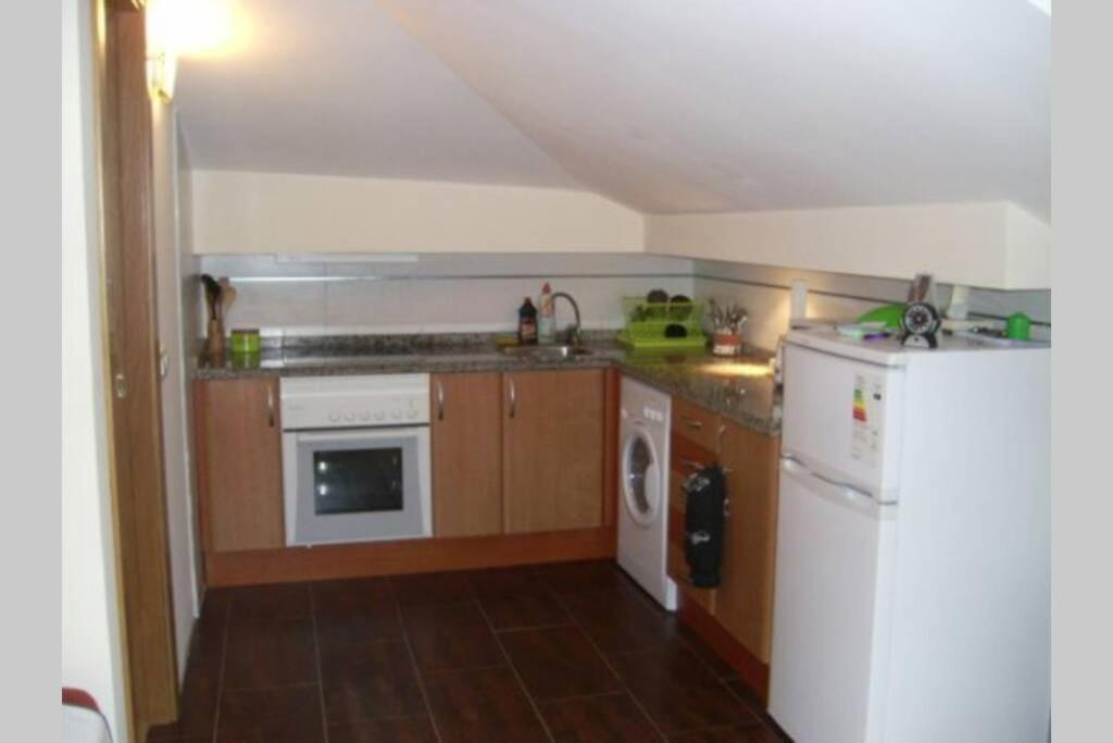 Apartamentosarturo Llanes Laplaza Atico Centrico Kültér fotó