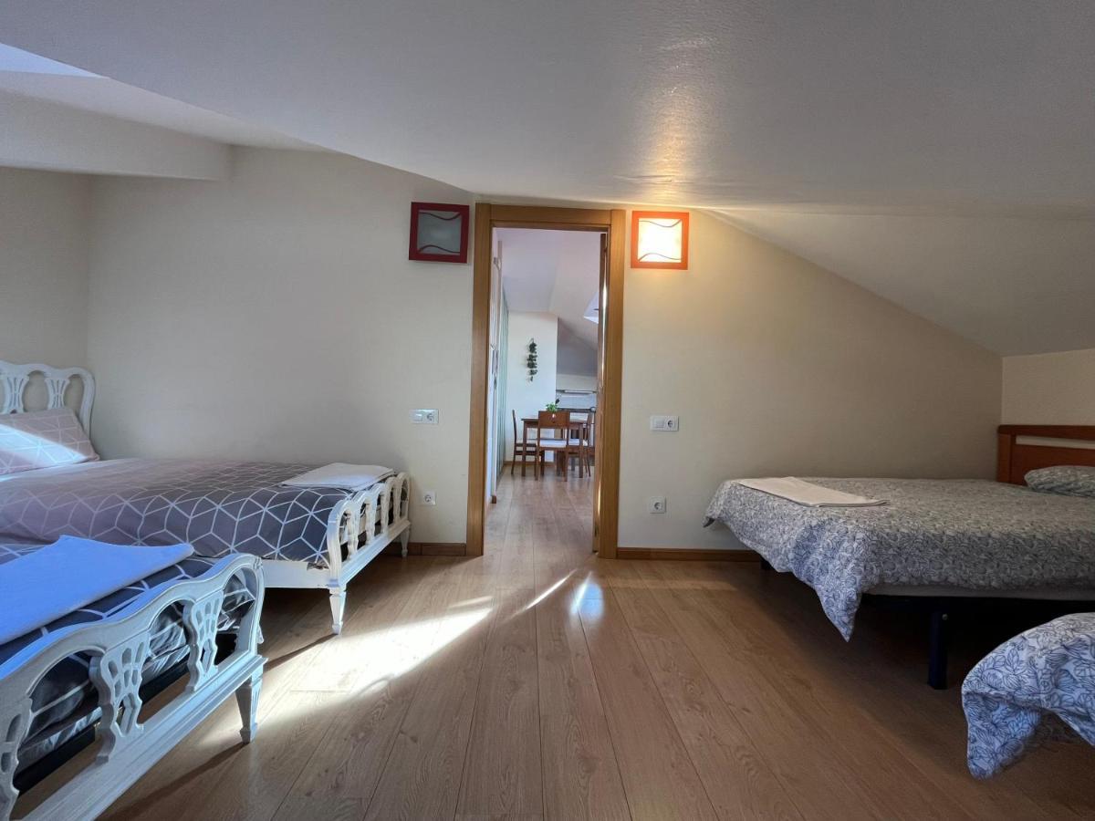 Apartamentosarturo Llanes Laplaza Atico Centrico Kültér fotó