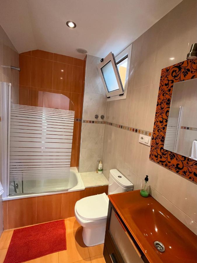 Apartamentosarturo Llanes Laplaza Atico Centrico Kültér fotó